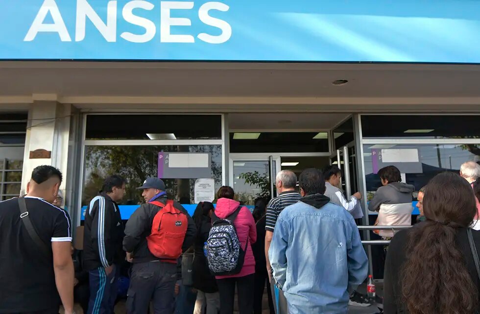 MASSA PRORROGÓ HASTA 2025 LA JUBILACIÓN ANTICIPADA